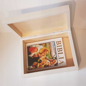pudełko drewniane prezent na komunię świętą